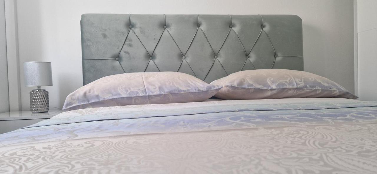 קרק Apartmani Assa Krk מראה חיצוני תמונה