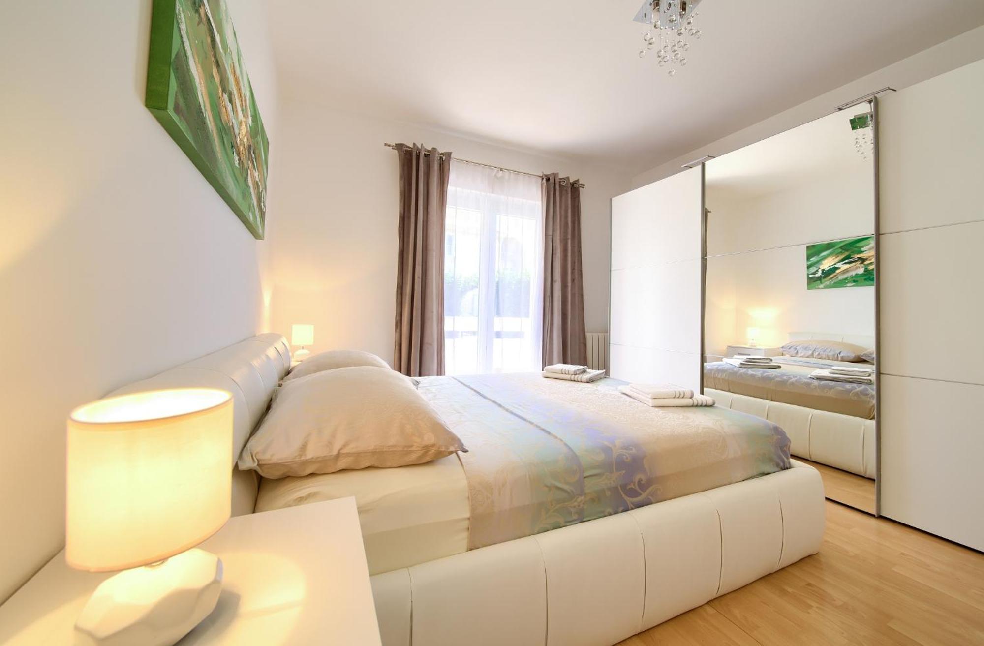 קרק Apartmani Assa Krk מראה חיצוני תמונה