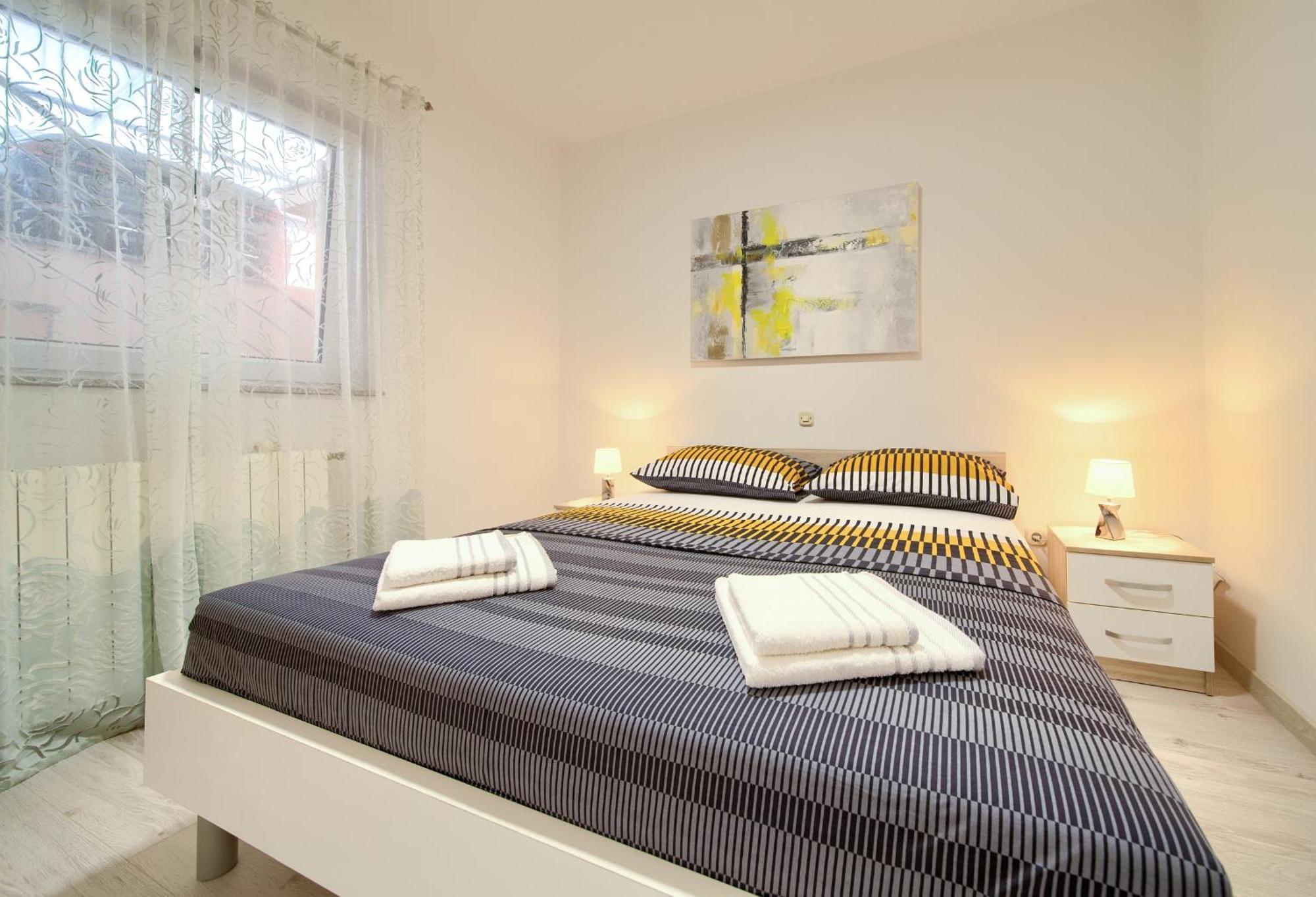 קרק Apartmani Assa Krk מראה חיצוני תמונה