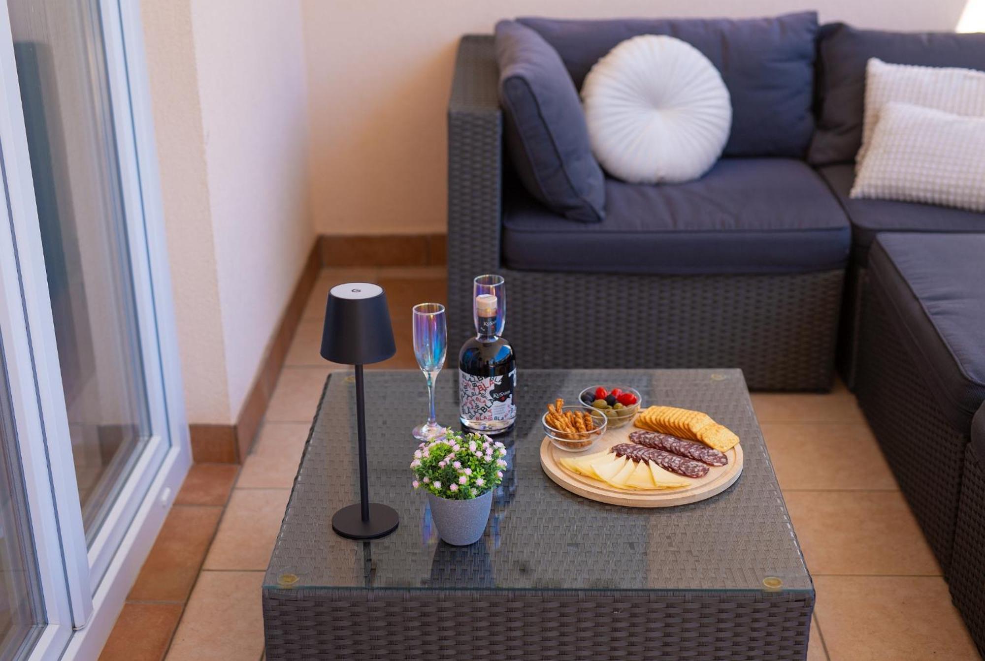 קרק Apartmani Assa Krk מראה חיצוני תמונה