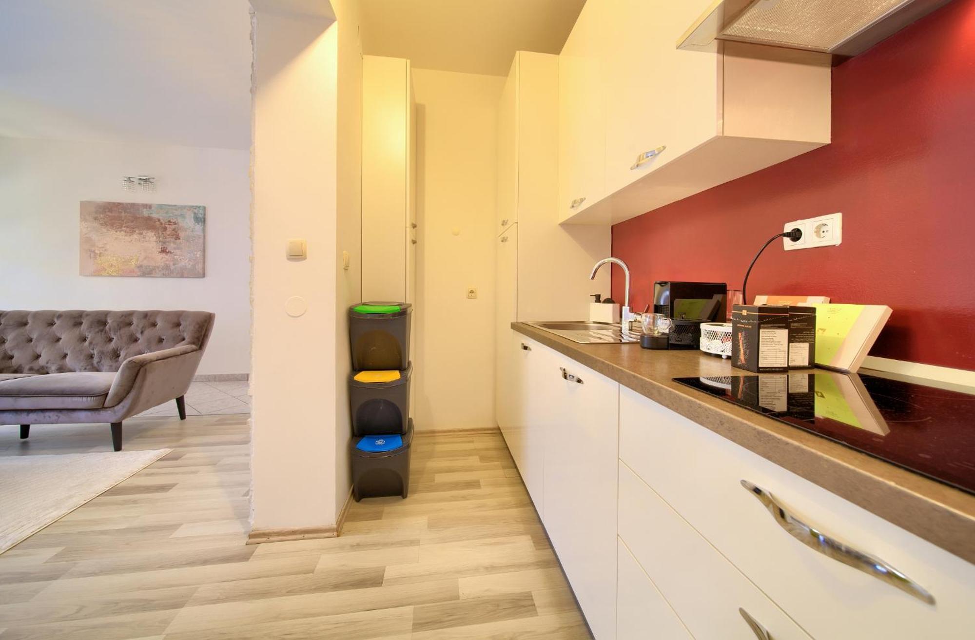 קרק Apartmani Assa Krk מראה חיצוני תמונה