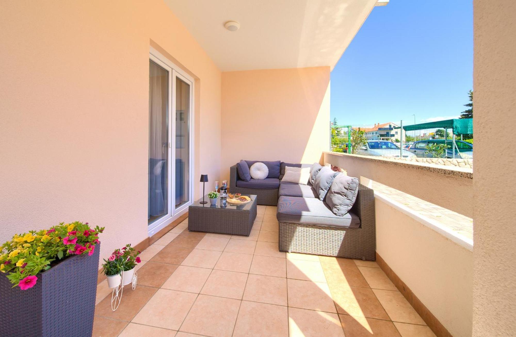 קרק Apartmani Assa Krk מראה חיצוני תמונה