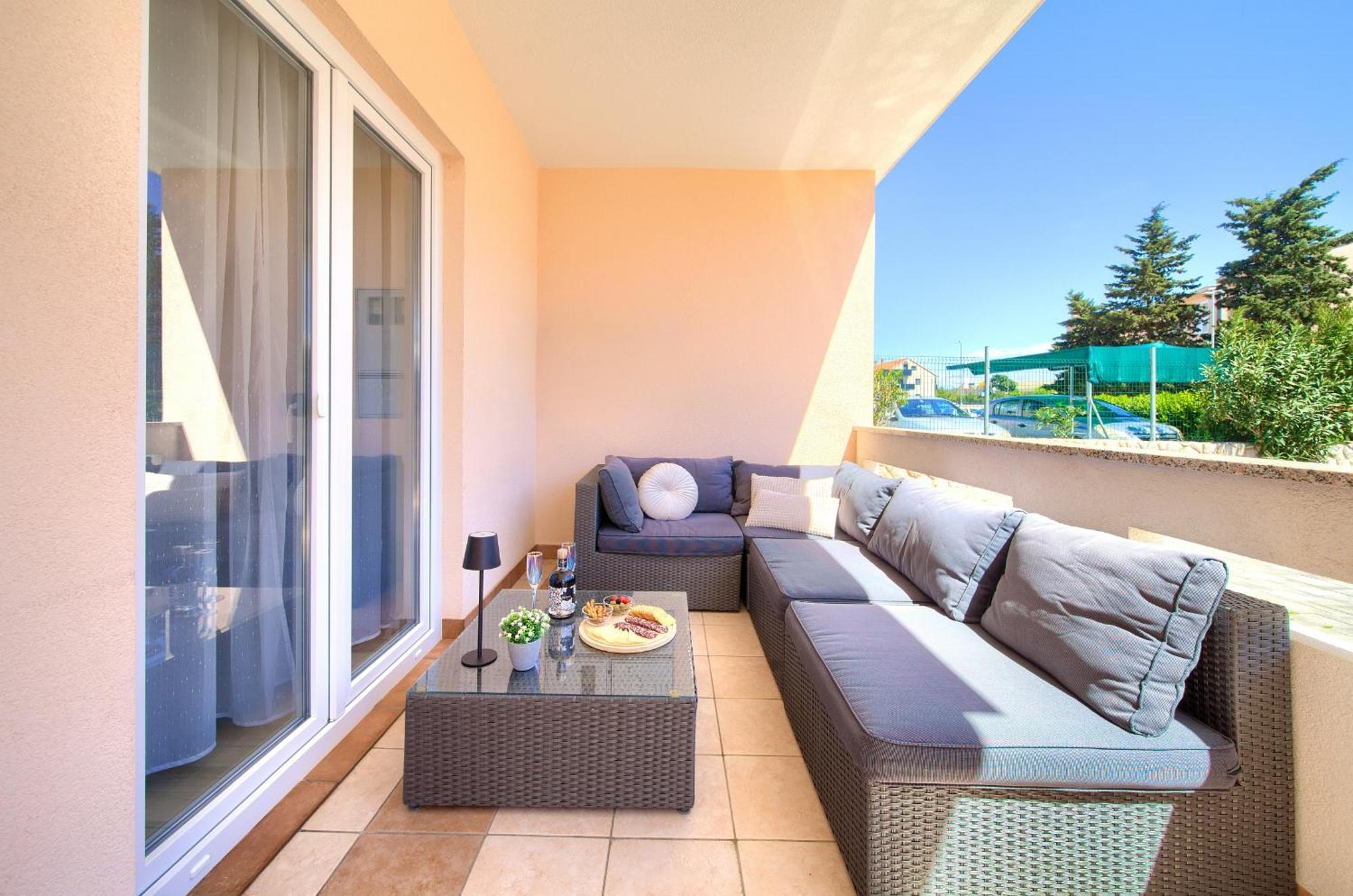 קרק Apartmani Assa Krk מראה חיצוני תמונה